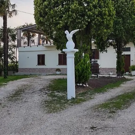 Le Colline Del Conero Penzion 3*